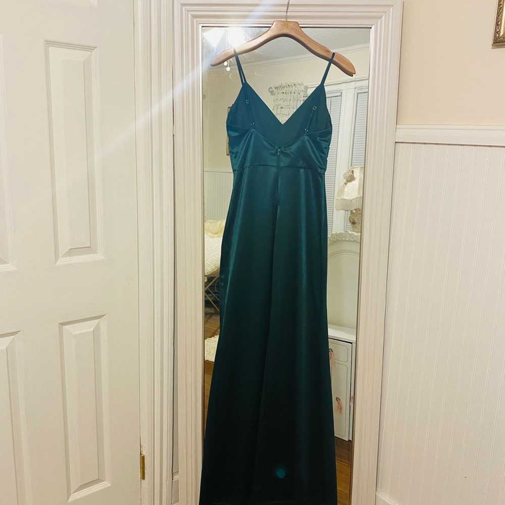 Windsor dress 2021 - Picture 2 of 4